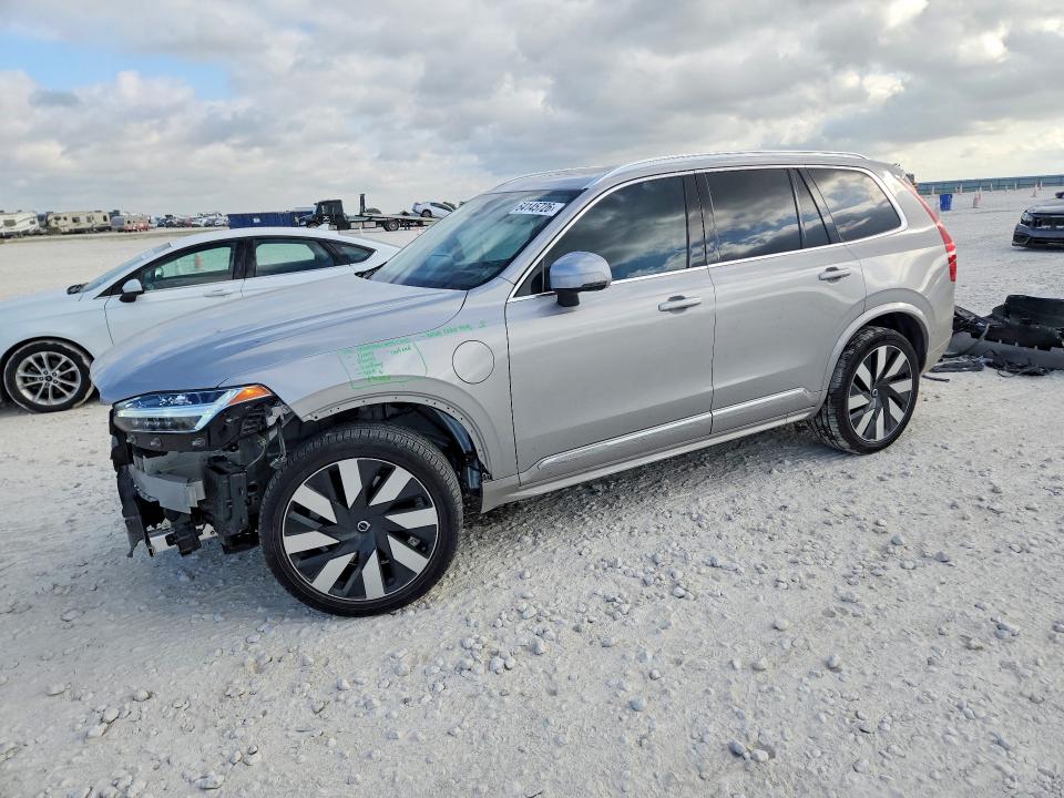 2024 VOLVO XC90
