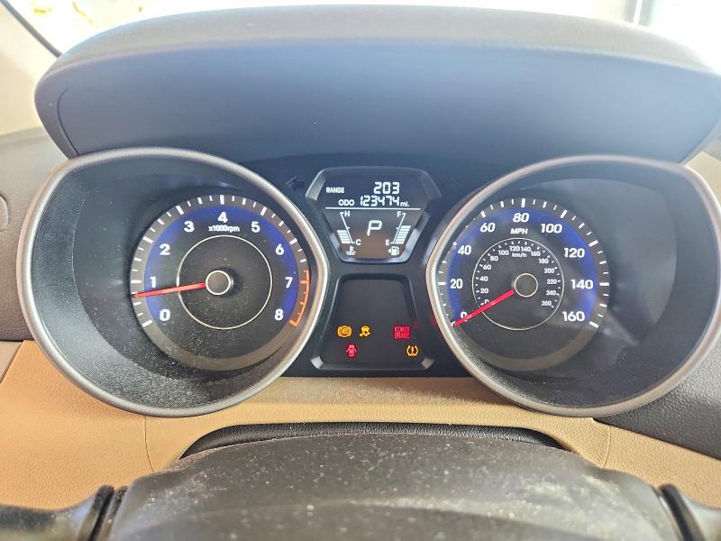 Photo 9 from auction – 2013 HYUNDAI ELANTRA with VIN 5NPDH4AE5DH329796