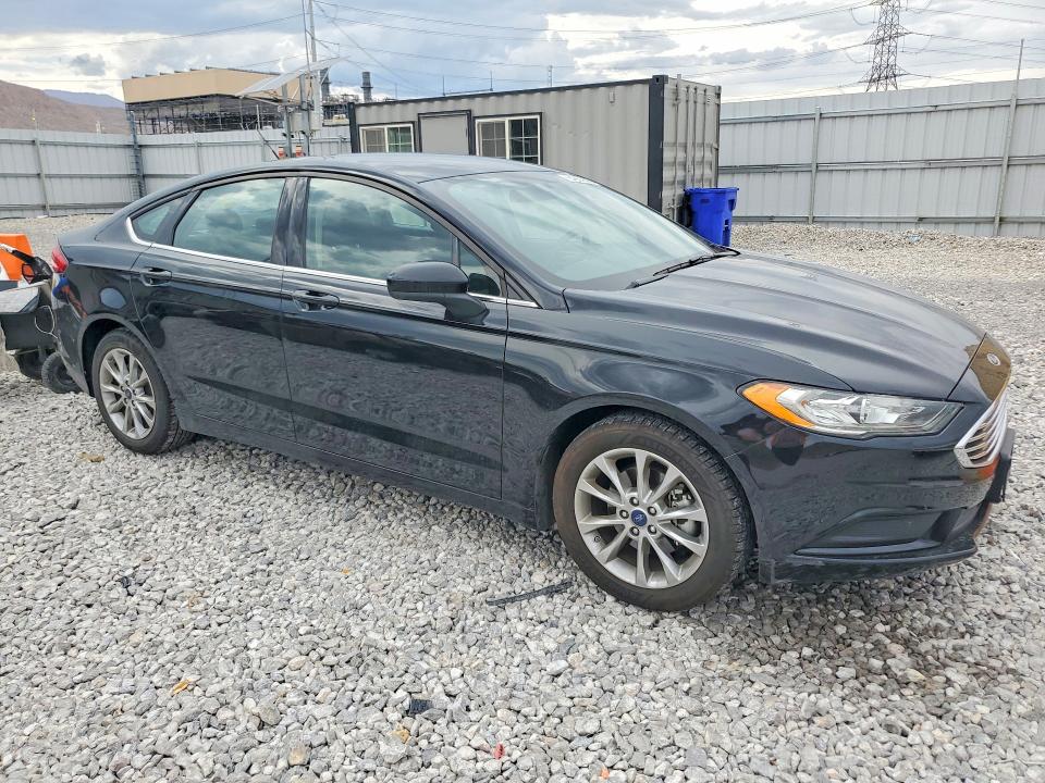 Photo 4 from auction – 2017 FORD FUSION with VIN 3FA6P0HD0HR284826