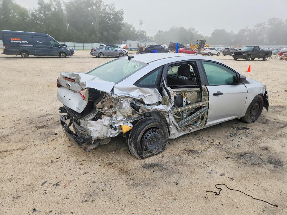 Снимка 3 от търг – 2012 FORD FOCUS с VIN 1FAHP3E22CL462398