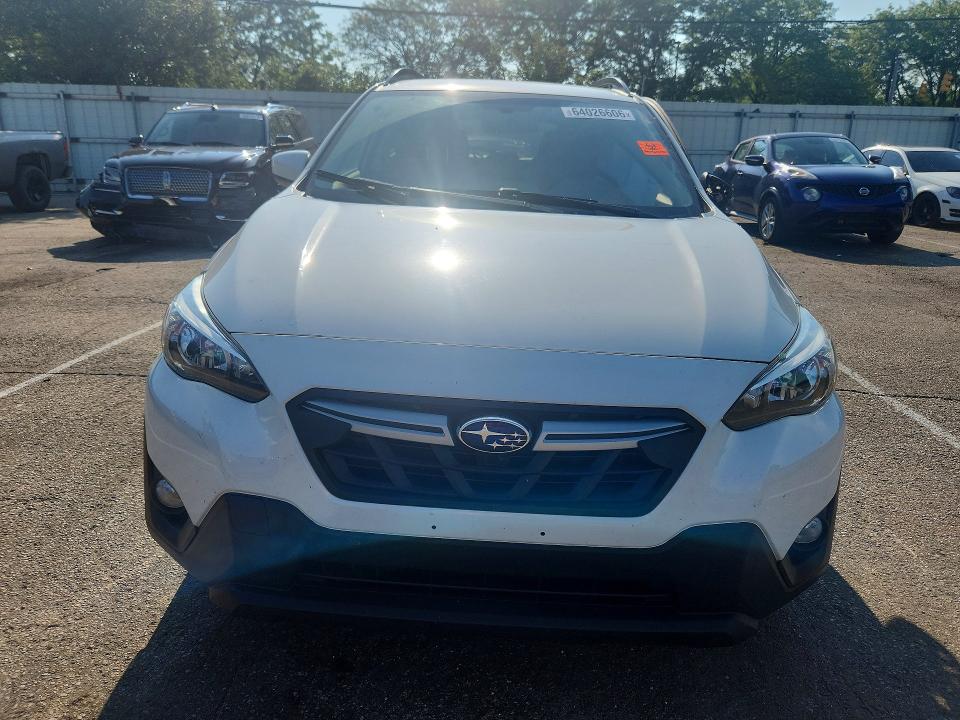 Photo 5 from auction – 2021 SUBARU CROSSTREK with VIN JF2GTAPC3M8217840
