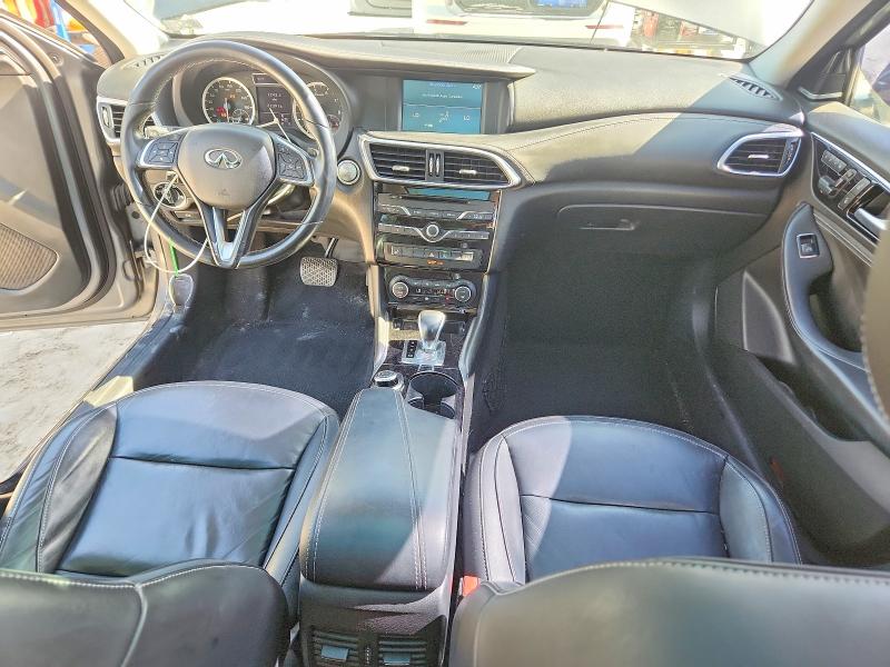 Photo 8 from auction – 2017 INFINITI QX30 with VIN SJKCH5CP8HA015604