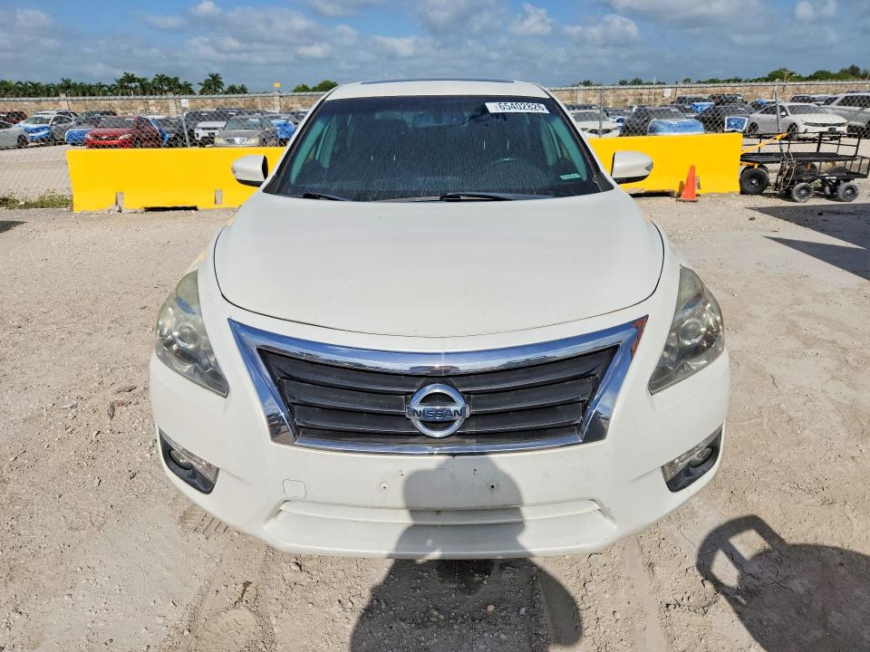 Photo 5 from auction – 2013 NISSAN ALTIMA with VIN 1N4AL3AP9DC142561