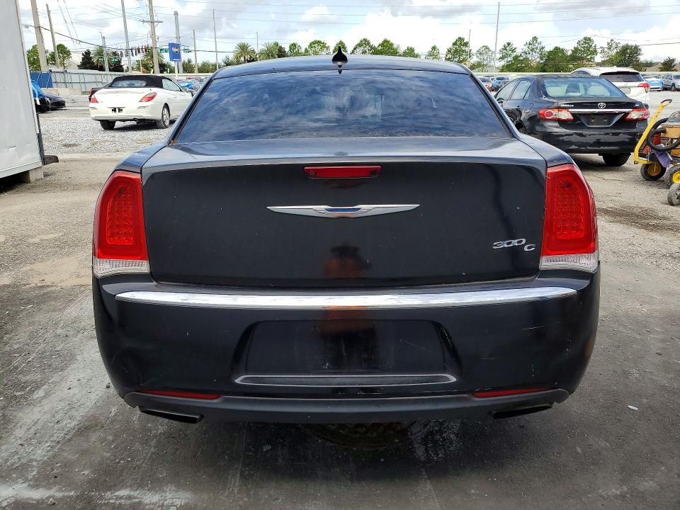Photo 6 from auction – 2017 CHRYSLER 300C with VIN 2C3CCAEG1HH662620
