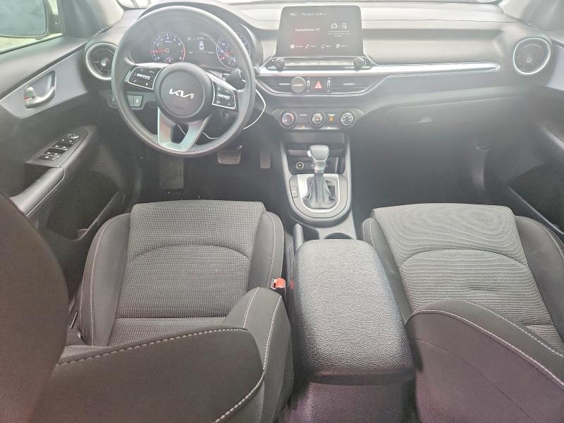Photo 8 from auction – 2023 KIA FORTE with VIN 3KPF24AD9PE530479