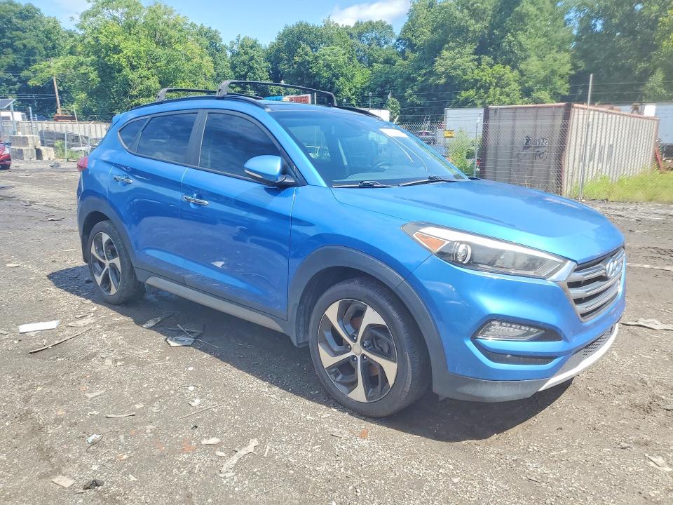 Photo 4 from auction – 2017 HYUNDAI TUCSON with VIN KM8J3CA22HU302905