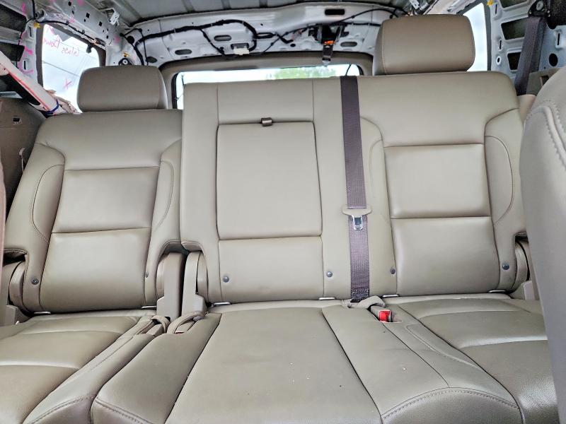 Photo 10 from auction – 2018 CHEVROLET TAHOE with VIN 1GNSCBKC6JR105178