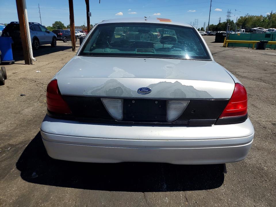 Photo 6 from auction – 2002 FORD CROWN VICTORIA with VIN 2FAFP71W42X143464