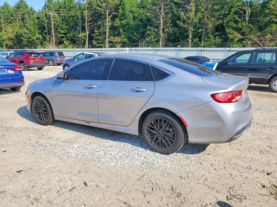 Photo 2 from auction – 2015 CHRYSLER 200 with VIN 1C3CCCAB2FN752062