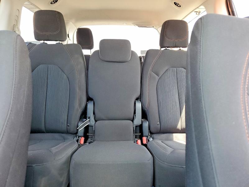Photo 10 from auction – 2017 CHRYSLER PACIFICA with VIN 2C4RC1DG9HR720183