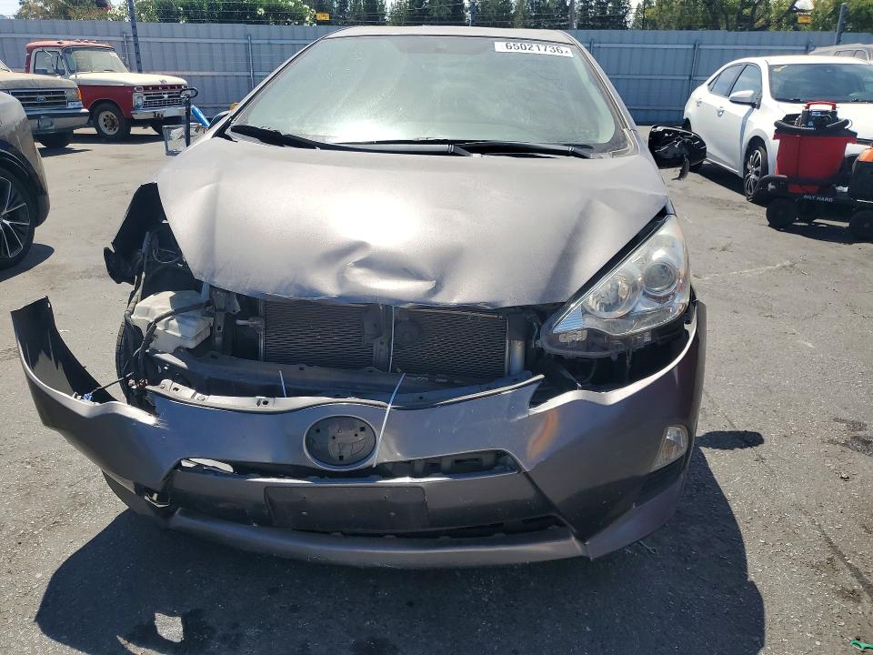 Photo 5 from auction – 2014 TOYOTA PRIUS with VIN JTDKDTB33E1564474