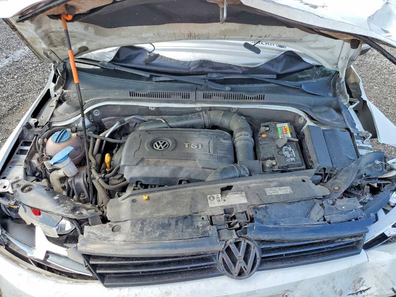 Photo 11 from auction – 2014 VOLKSWAGEN JETTA with VIN 3VWB17AJ3EM325796