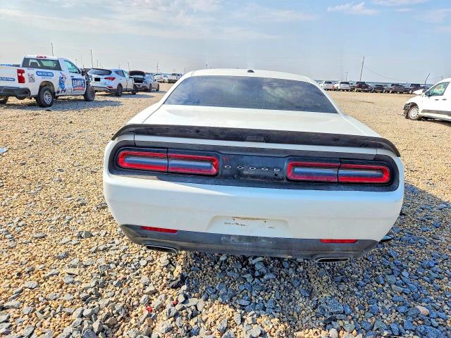 Photo 6 from auction – 2016 DODGE CHALLENGER with VIN 2C3CDZAG5GH284091