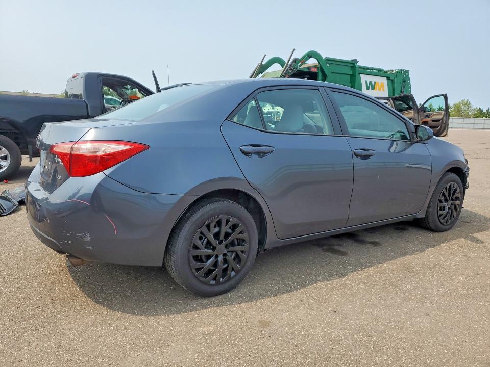 Photo 3 from auction – 2018 TOYOTA COROLLA with VIN 2T1BURHE4JC024181