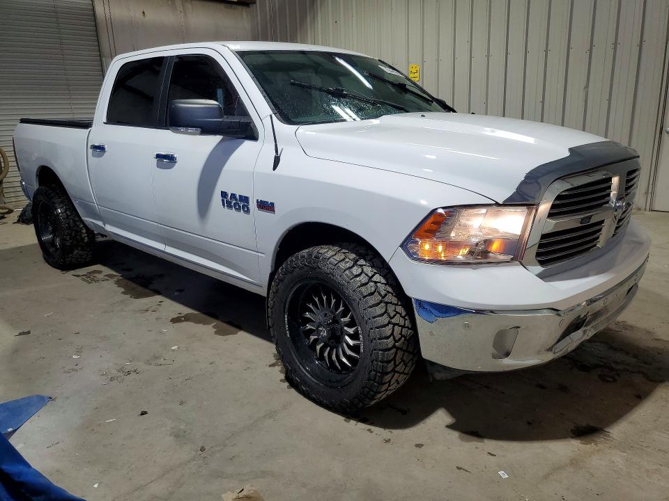 Photo 4 from auction – 2017 RAM 1500 with VIN 1C6RR7TT7HS663343