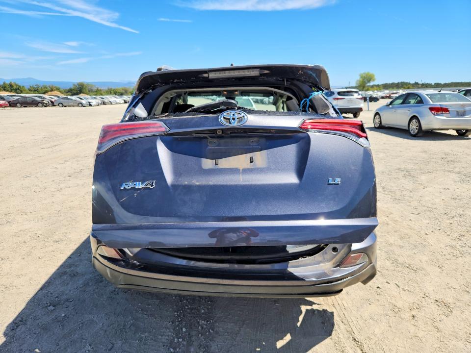 Photo 6 from auction – 2017 TOYOTA RAV4 with VIN JTMZFREV1HJ103299