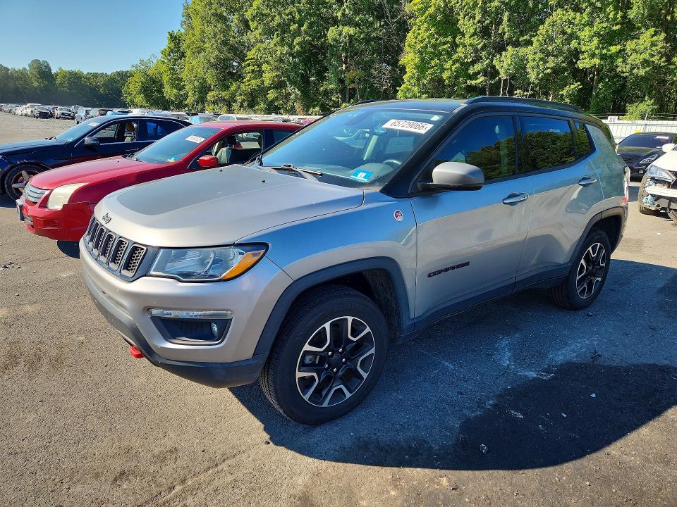 JEEP COMPASS 2020 with VIN 3C4NJDDBXLT119087 - Photo from auction