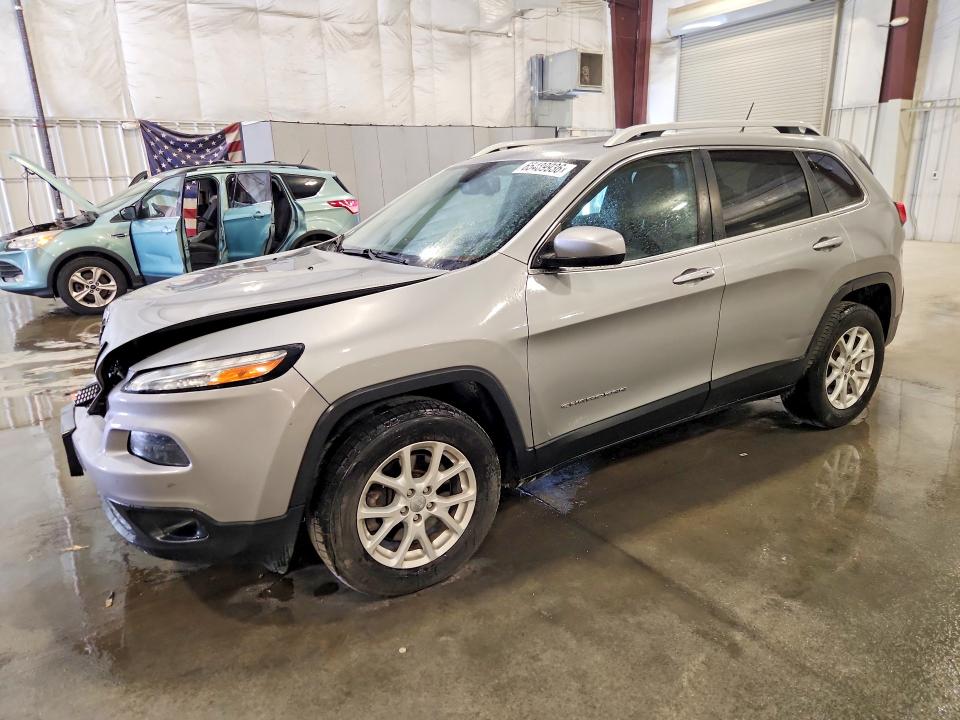 JEEP CHEROKEE 2015 with VIN 1C4PJMCS3FW558768 - Photo from auction