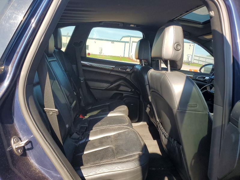 Photo 11 from auction – 2011 PORSCHE CAYENNE with VIN WP1AB2A26BLA47754