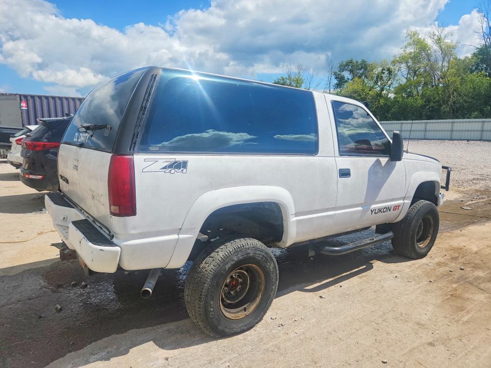 Photo 3 from auction – 1993 GMC YUKON with VIN 1GKEK18K2PJ719772