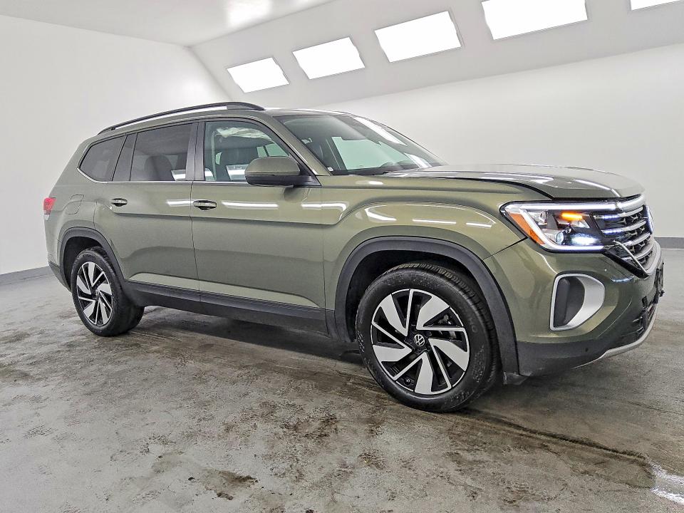 Photo 4 from auction – 2026 VOLKSWAGEN ATLAS with VIN 1V2KN2CA7TC514259
