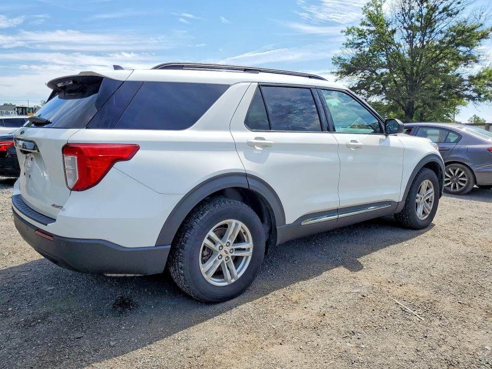 Photo 3 from auction – 2022 FORD EXPLORER with VIN 1FMSK8DH8NGA19908