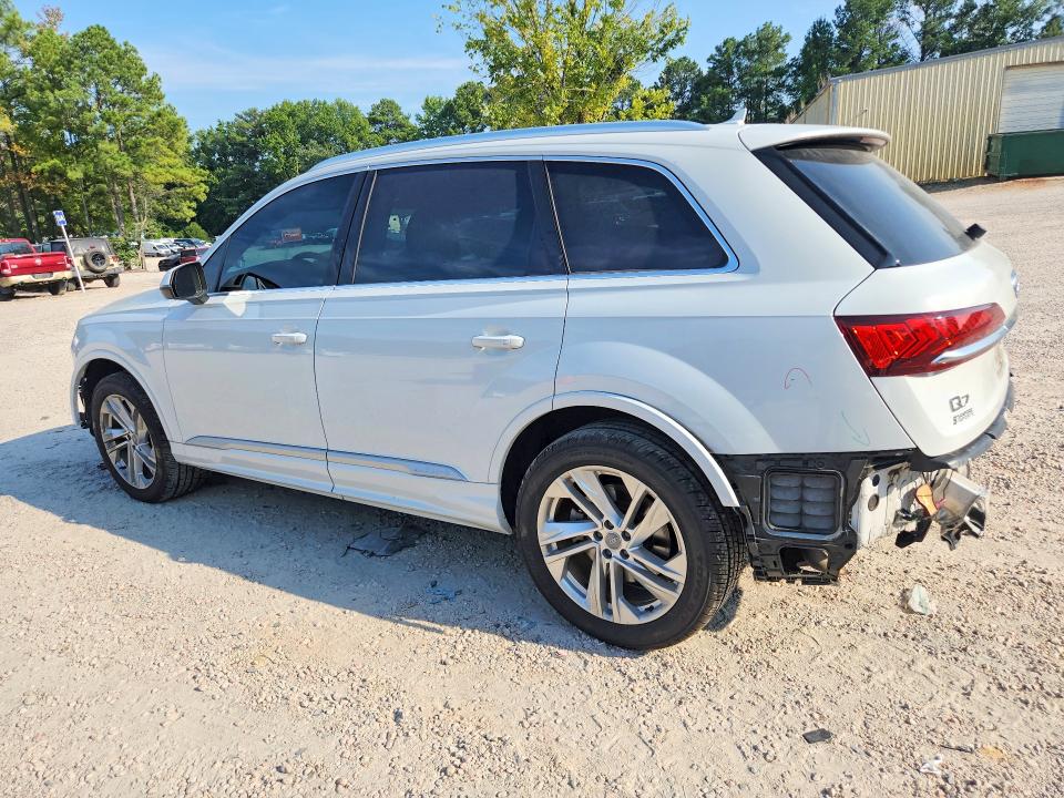Photo 2 from auction – 2020 AUDI Q7 with VIN WA1AXAF73LD011351