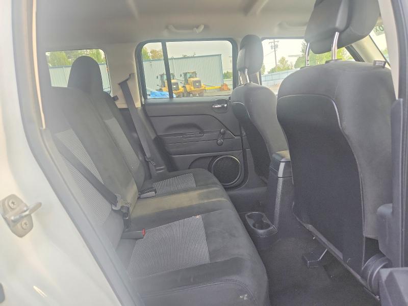 Photo 10 from auction – 2015 JEEP PATRIOT with VIN 1C4NJRBB1FD324758