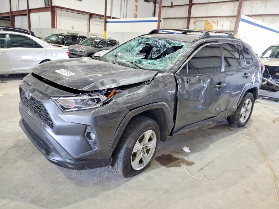 Photo 1 from auction – 2021 TOYOTA RAV4 with VIN 4T3RWRFVXMU027754