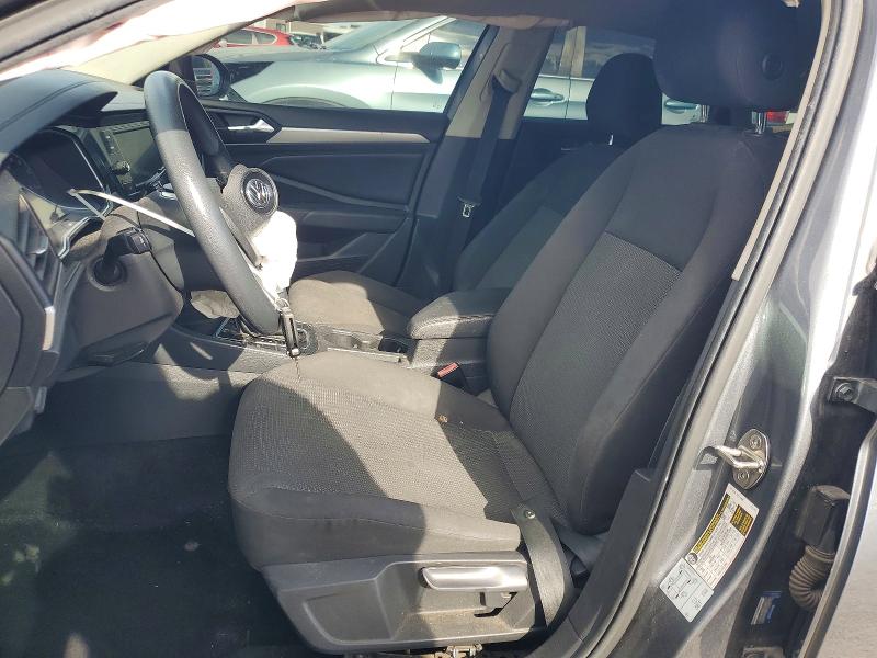 Photo 7 from auction – 2019 VOLKSWAGEN JETTA with VIN 3VWCB7BU2KM145330