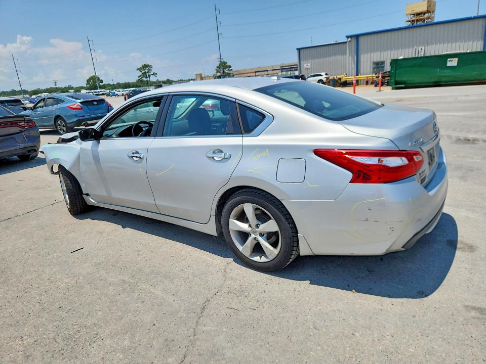 Photo 2 from auction – 2017 NISSAN ALTIMA with VIN 1N4AL3APXHC243159