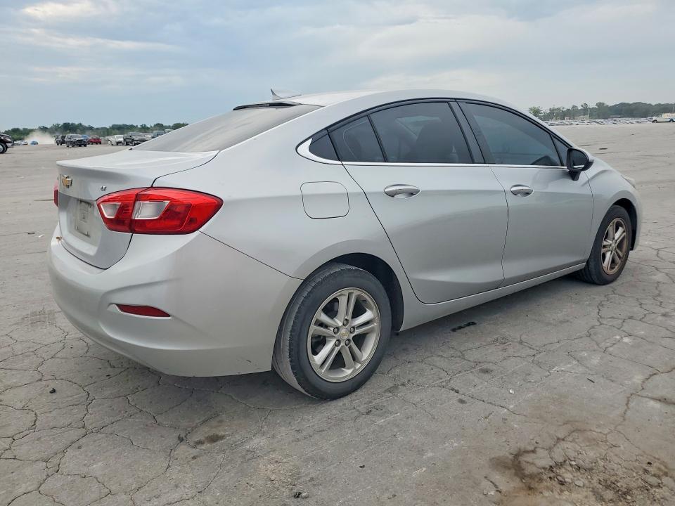 Photo 3 from auction – 2017 CHEVROLET CRUZE with VIN 1G1BE5SM3H7229260