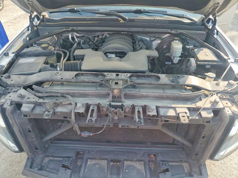 Photo 11 from auction – 2016 CHEVROLET SUBURBAN with VIN 1GNSKJKC8GR447995