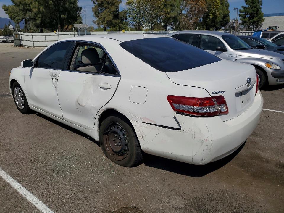 Photo 2 from auction – 2011 TOYOTA CAMRY with VIN 4T1BF3EK2BU635263