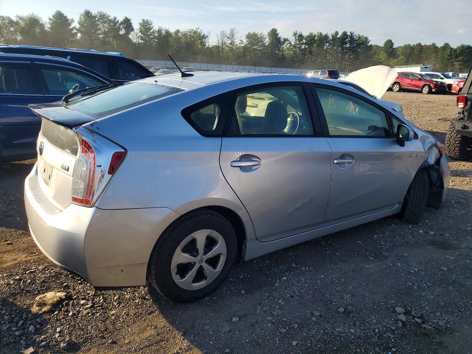 Zdjęcie 3 z aukcji – 2013 TOYOTA PRIUS z VIN JTDKN3DU9D5586814