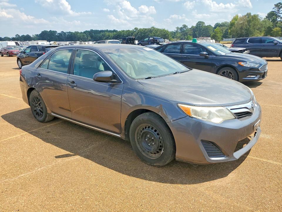 Photo 4 from auction – 2013 TOYOTA CAMRY with VIN 4T4BF1FK0DR323082
