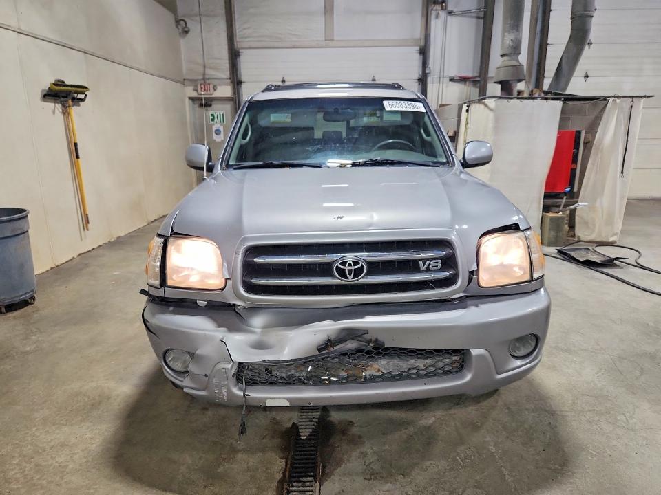 Photo 5 from auction – 2001 TOYOTA SEQUOIA with VIN 5TDBT48A41S028760