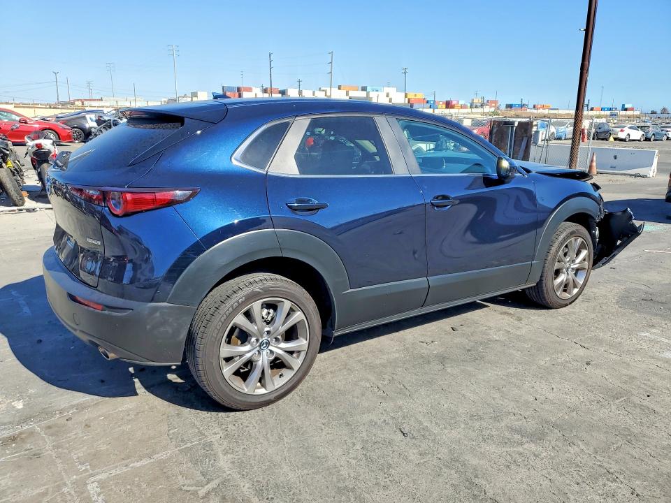 Photo 3 from auction – 2020 MAZDA CX-30 with VIN 3MVDMBDL5LM108684