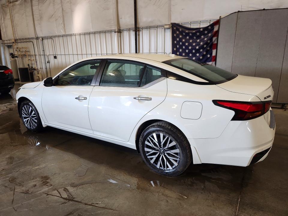 Photo 2 from auction – 2023 NISSAN ALTIMA with VIN 1N4BL4DW0PN328186