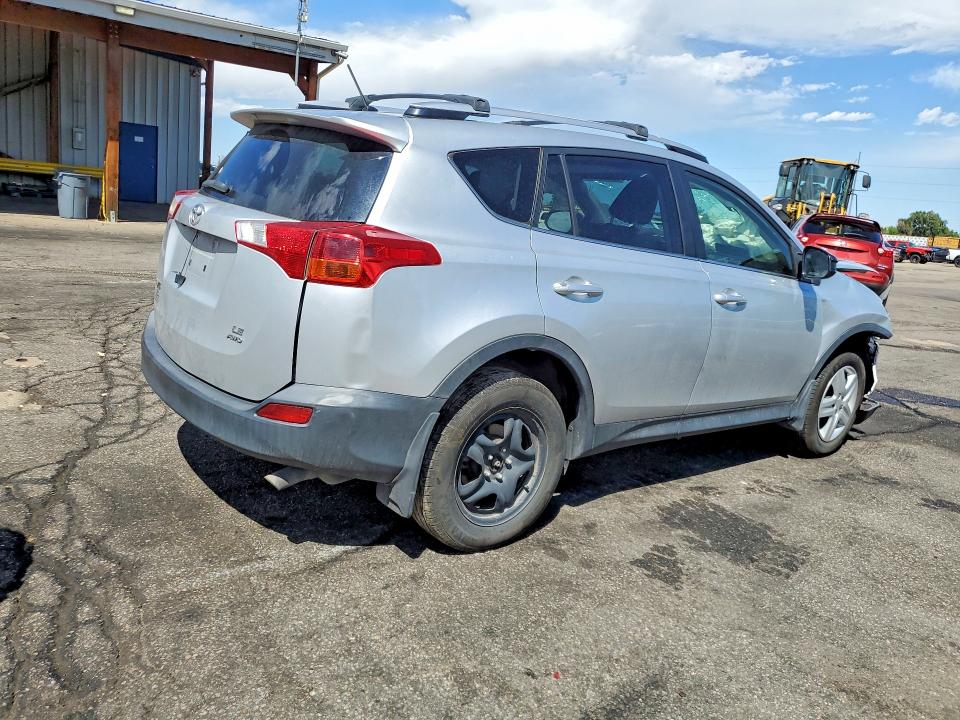 Photo 3 from auction – 2013 TOYOTA RAV4 with VIN JTMBFREV2DD032320