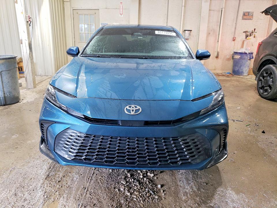Снимка 5 от търг – 2025 TOYOTA CAMRY с VIN 4T1DAACK0SU512902