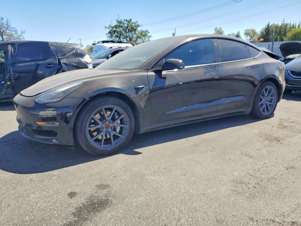 TESLA MODEL 3 2021 with VIN 5YJ3E1EB4MF071966 - Photo from auction