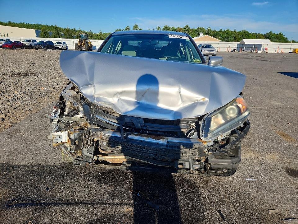 Photo 5 from auction – 2013 HONDA ACCORD with VIN 1HGCR2F36DA069552