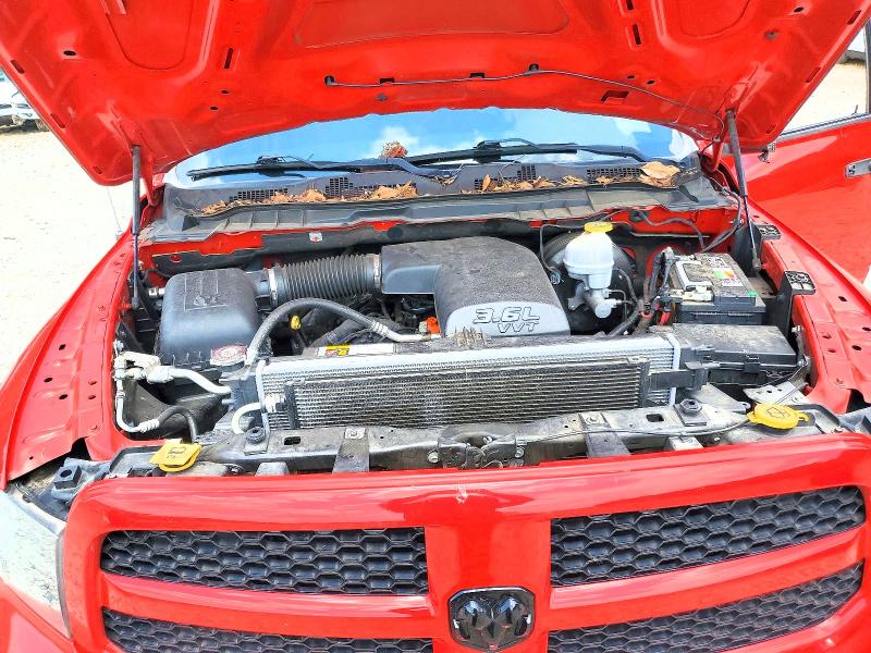 Photo 11 from auction – 2018 RAM 1500 with VIN 1C6RR6FGXJS294041