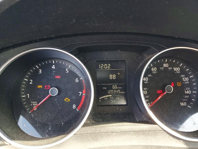 Photo 9 from auction – 2015 VOLKSWAGEN JETTA with VIN 3VW1K7AJ2FM355401