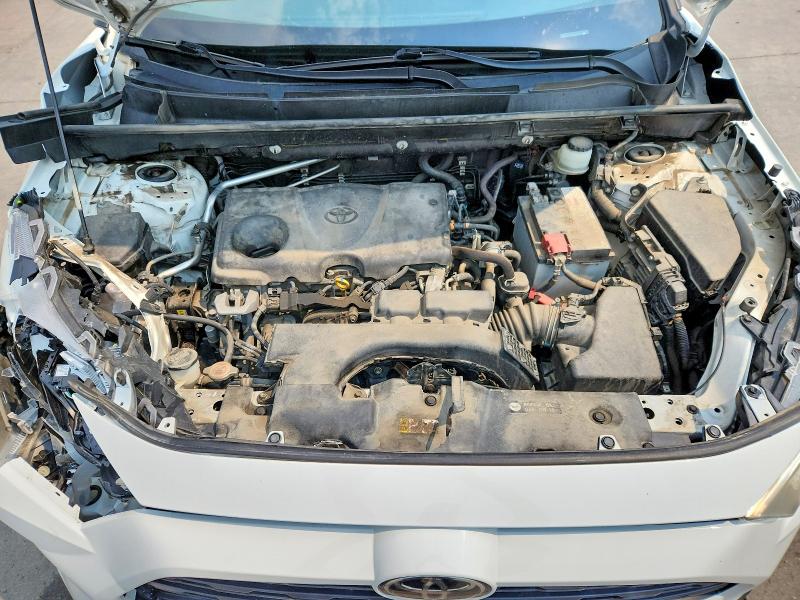 Photo 12 from auction – 2019 TOYOTA RAV4 with VIN JTMP1RFV4KD033579