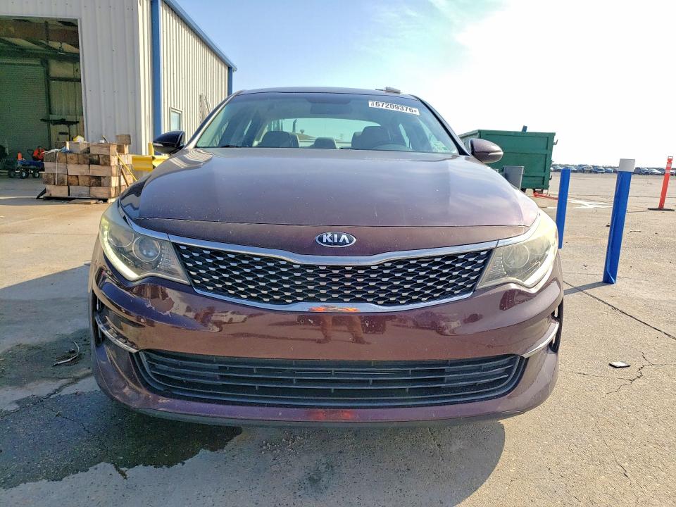 Photo 5 from auction – 2016 KIA OPTIMA with VIN 5XXGU4L33GG012782