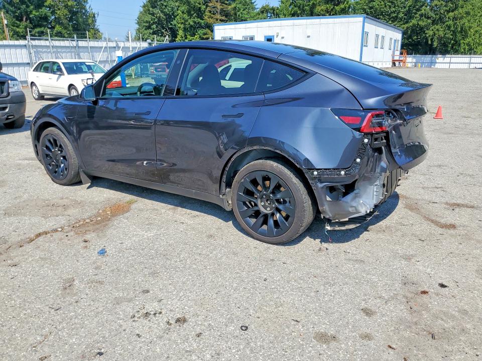 Photo 2 from auction – 2024 TESLA MODEL Y with VIN 7SAYGDEE4RF013801