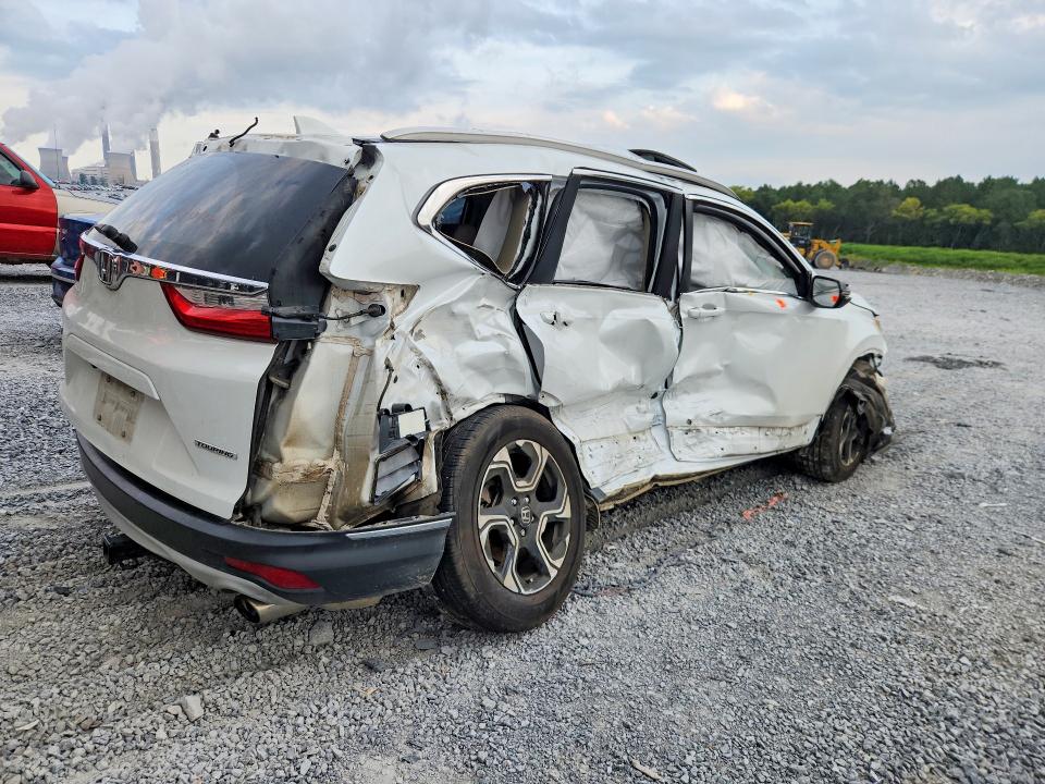 Photo 3 from auction – 2019 HONDA CR-V with VIN 7FARW1H92KE012657