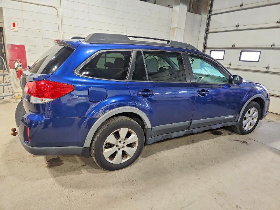 Photo 3 from auction – 2010 SUBARU OUTBACK with VIN 4S4BRCKC3A3311800
